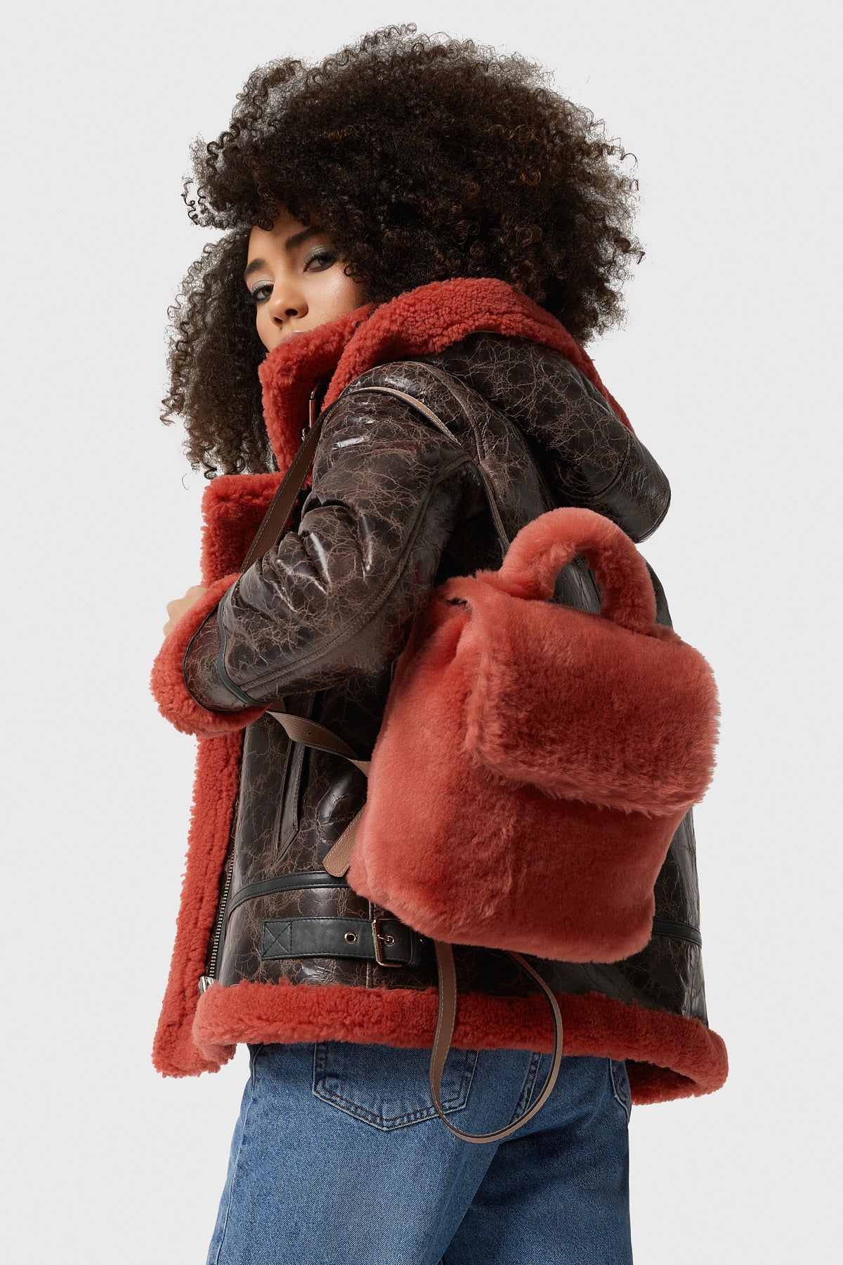 Shearling mini-rugzak voor dames, koraalwol