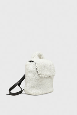 Image of Shearling mini-rugzak voor dames, witte krullende wol