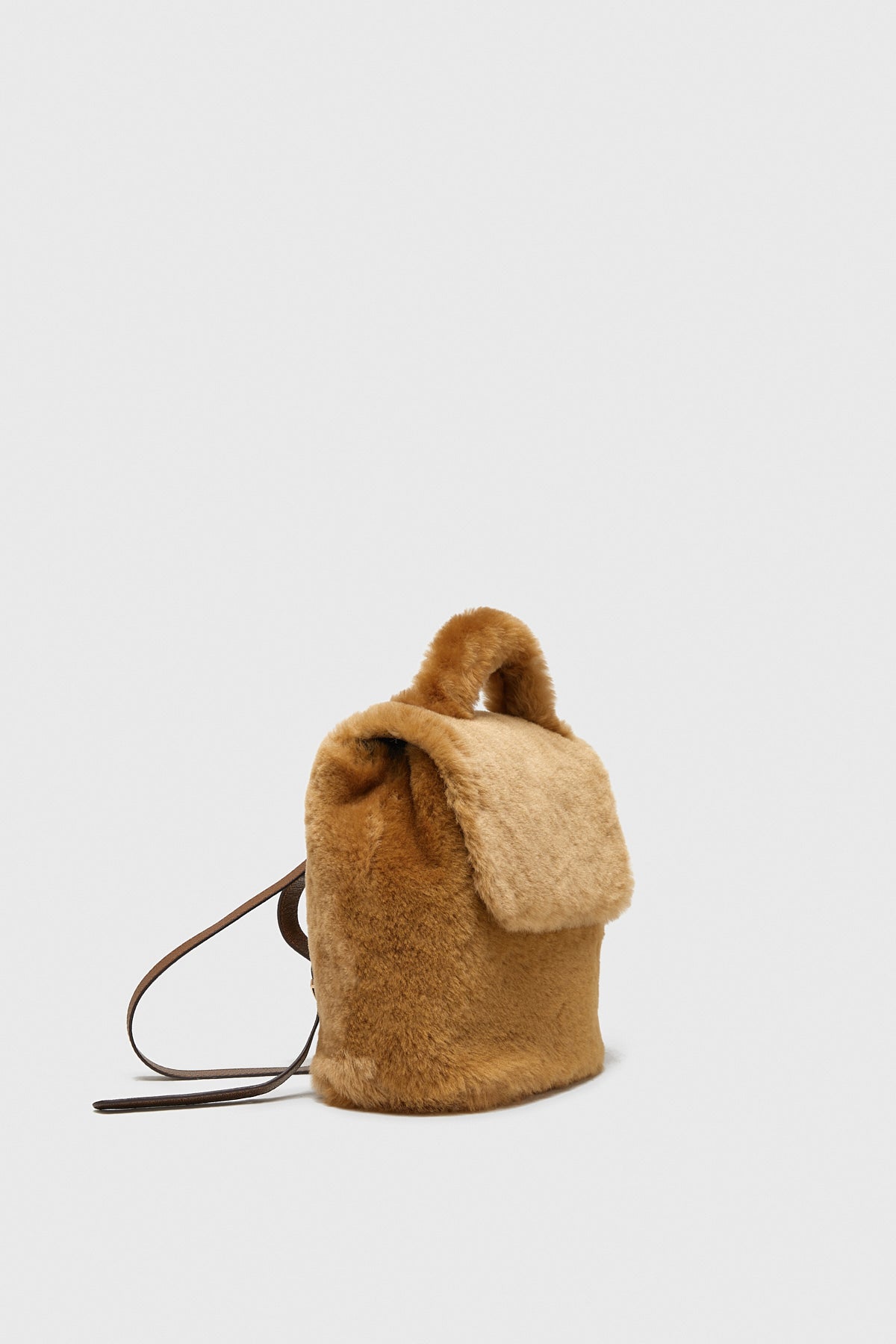 Shearling mini-rugzak voor dames, gemberwol