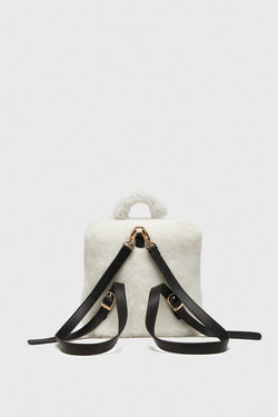 Image of Shearling mini-rugzak voor dames, witte wol