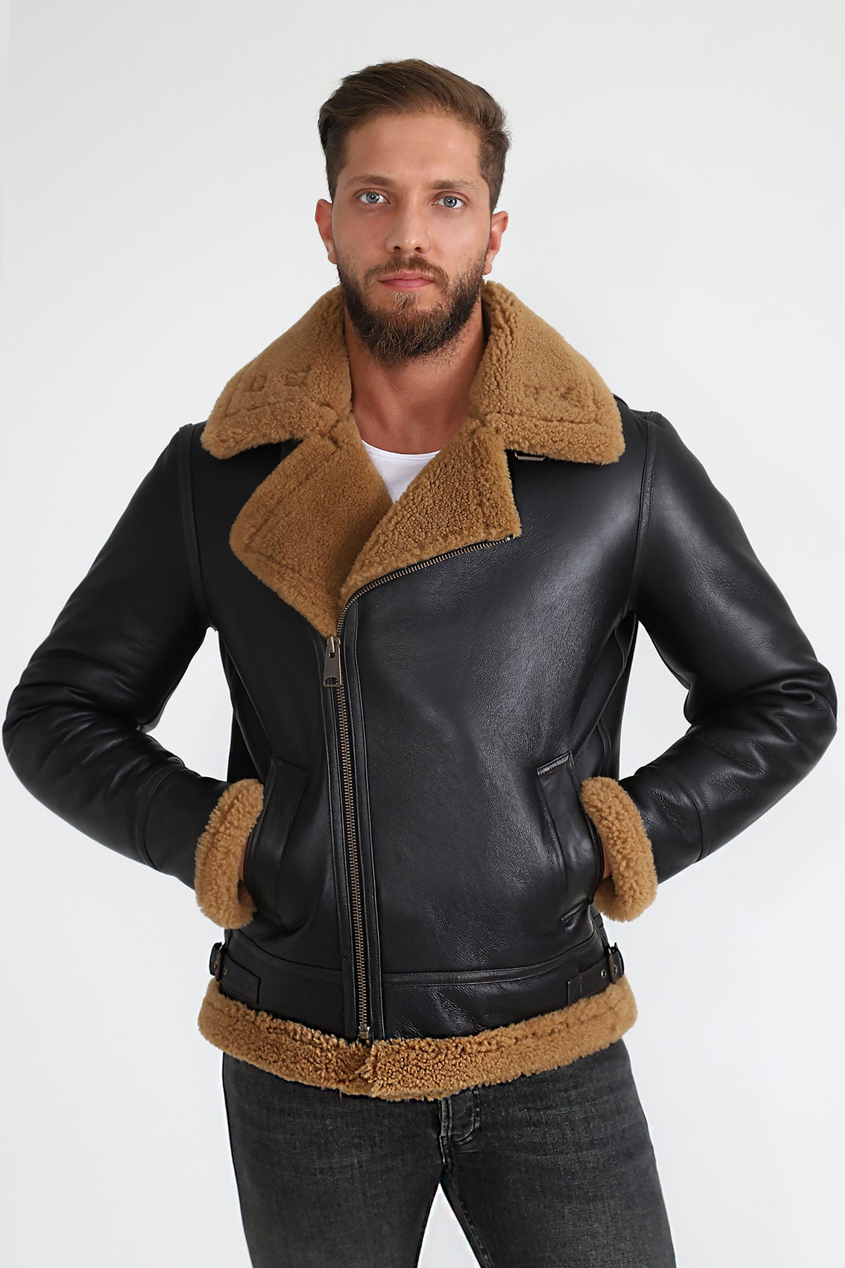 Shearling bikerjack voor heren, zijdebruin met gemberkrulwol