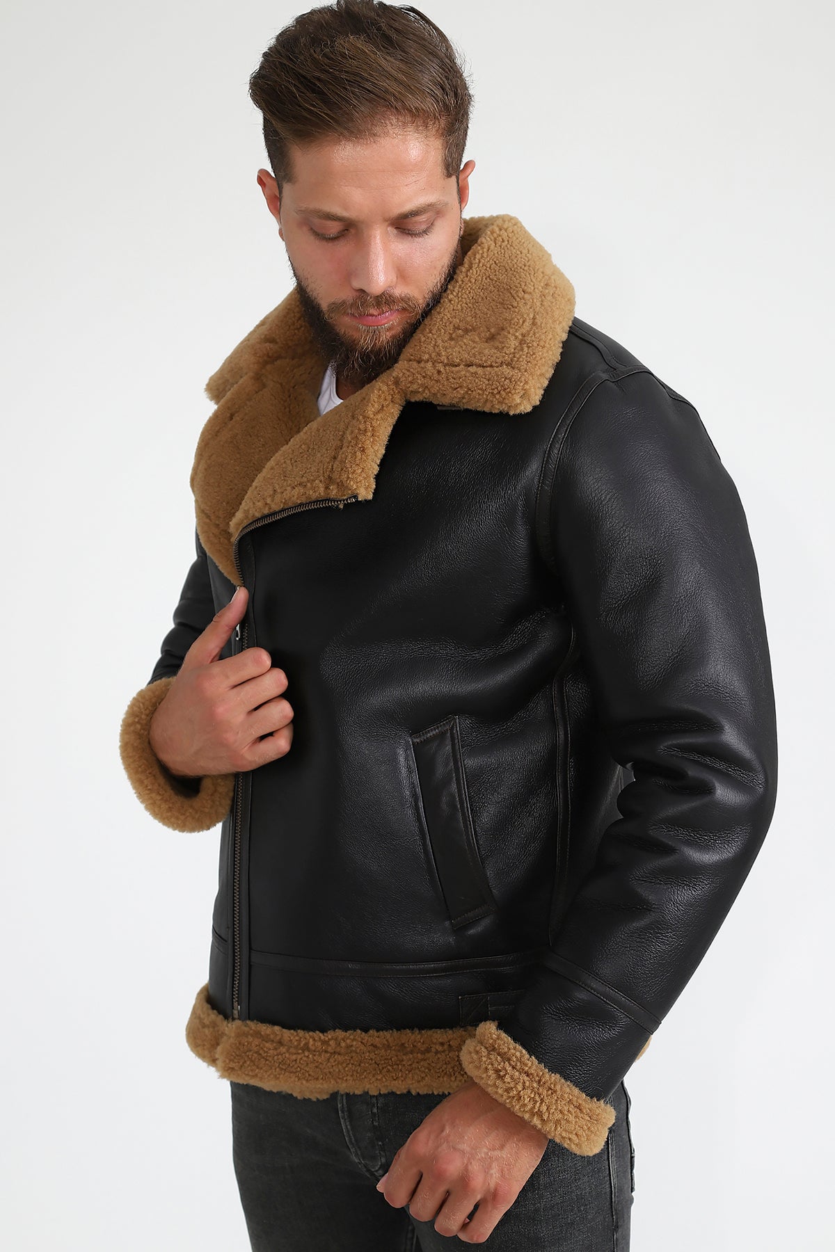 Shearling bikerjack voor heren, zijdebruin met gemberkrulwol