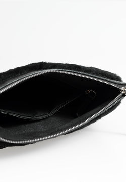 Image of Shearling-clutch voor dames, zwarte wol met patroon