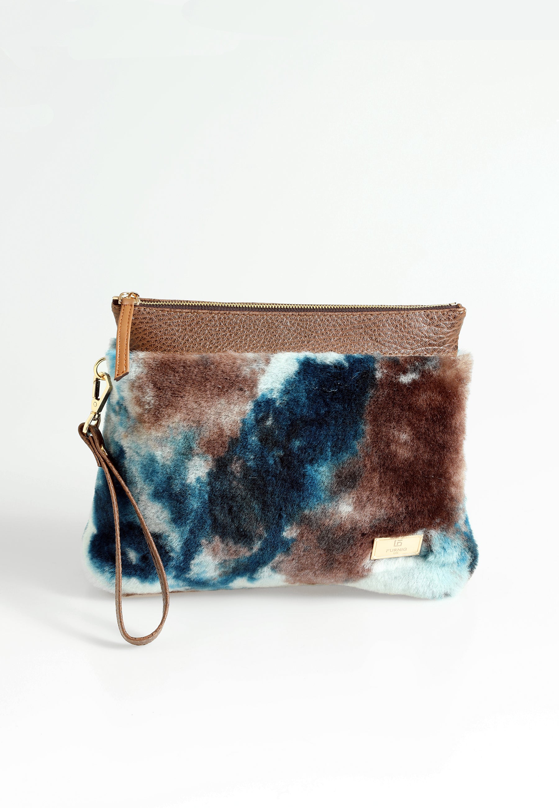 Shearling-clutch voor dames, bruin met blauwe veelkleurige wol