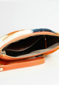 Image of Shearling-clutch voor dames, oranje veelkleurige wol